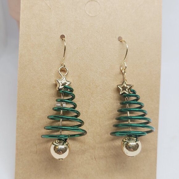 Unbranded Dark Green & Gold Tone Christmas Tree Dangle Drop Earrings Women NWOT - Picture 1 of 6